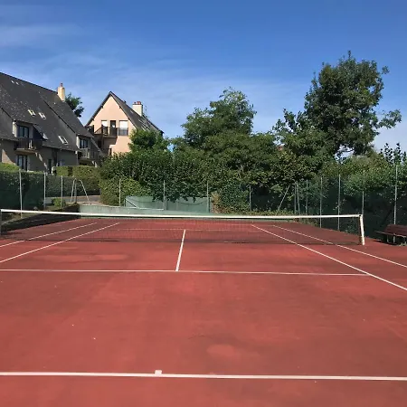 Residence Le Manoir Du Mont Canisy Piscine & Tennis Deauville Exterior photo